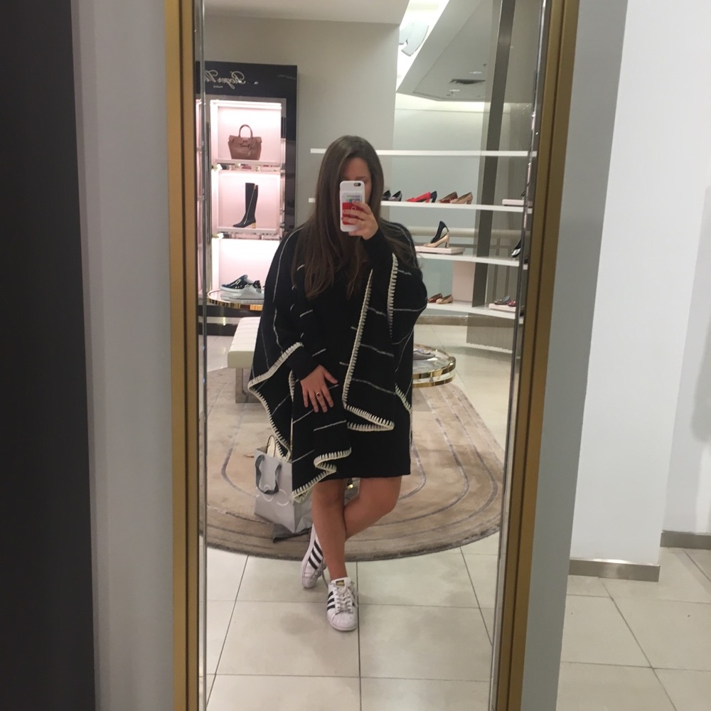 Meet your Posher, Corinne